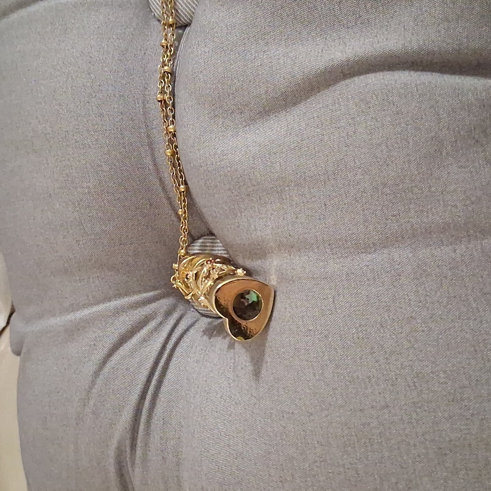 Gold Small Decorative Heart Kalidescope Pendant With Necklace.